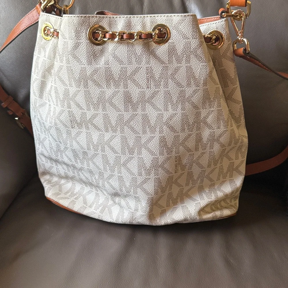 Michael Kors Cream Vanilla Monogram MK Shoulder Bag with Gold Accents - Picture 6 of 14